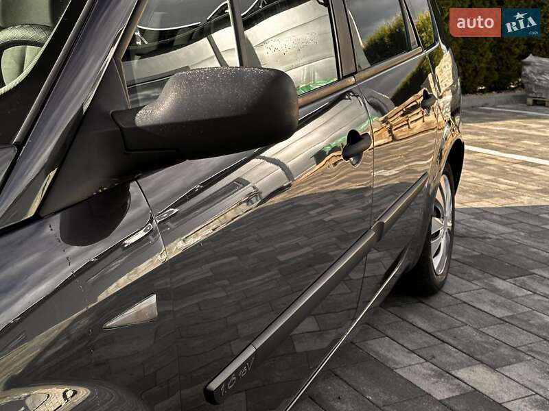 Минивэн Renault Grand Scenic 2004 в Луцке