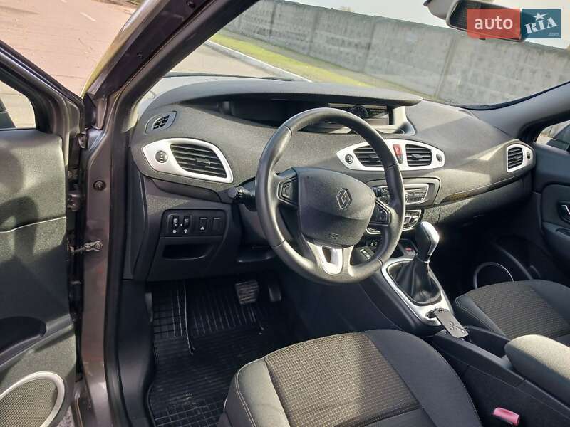 Минивэн Renault Grand Scenic 2010 в Кременчуге фото 14 Минивэн Renault Grand Scenic 2010 в Кременчуге