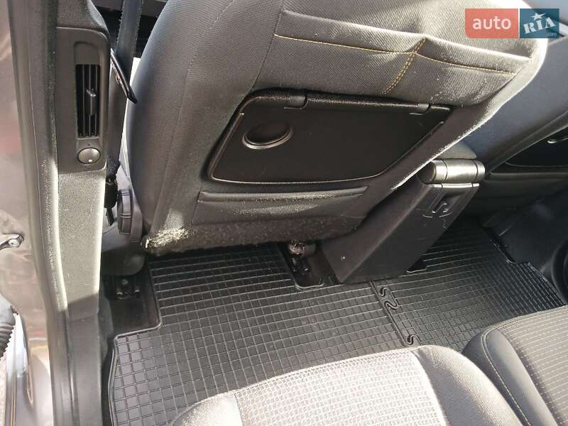 Минивэн Renault Grand Scenic 2010 в Кременчуге фото 32 Минивэн Renault Grand Scenic 2010 в Кременчуге