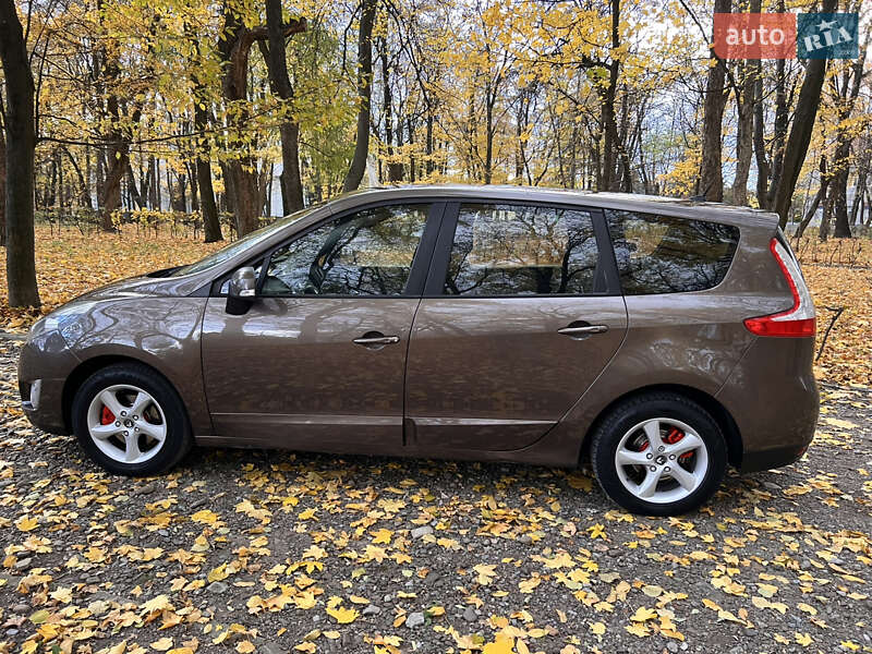 Минивэн Renault Grand Scenic 2011 в Черновцах фото 5 Минивэн Renault Grand Scenic 2011 в Черновцах