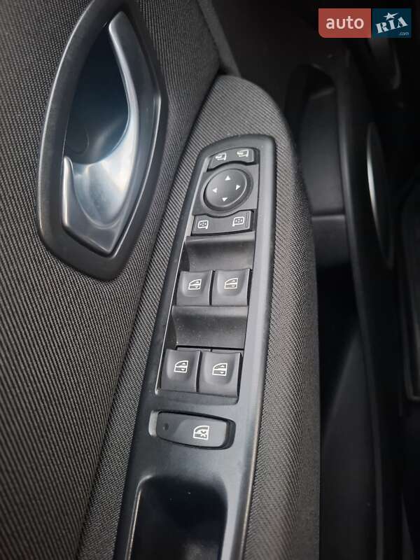 Минивэн Renault Grand Scenic 2009 в Черкассах фото 25 Минивэн Renault Grand Scenic 2009 в Черкассах