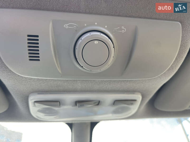 Минивэн Renault Grand Scenic 2010 в Луцке фото 88 Минивэн Renault Grand Scenic 2010 в Луцке