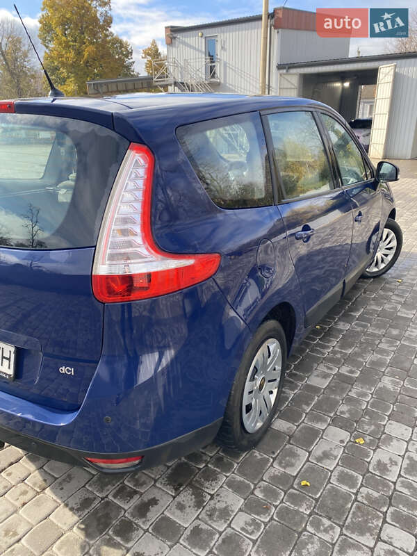 Минивэн Renault Grand Scenic 2012 в Староконстантинове
