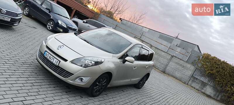 Мінівен Renault Grand Scenic 2010 в Мукачевому