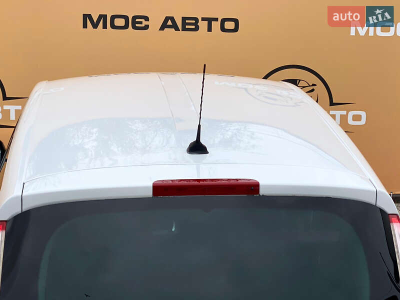 Минивэн Renault Grand Scenic 2013 в Ровно