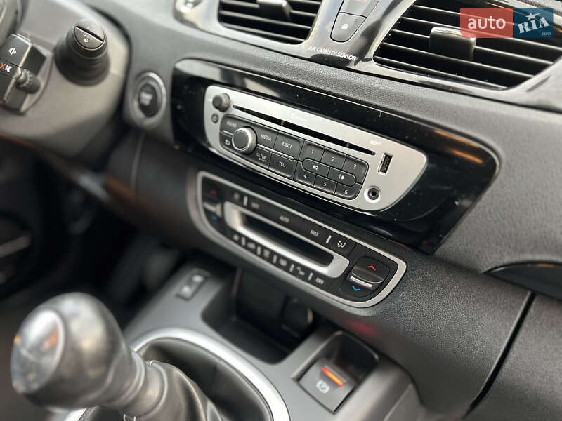 Минивэн Renault Grand Scenic 2014 в Дубно фото 58 Минивэн Renault Grand Scenic 2014 в Дубно