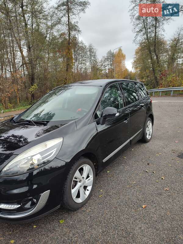 Минивэн Renault Grand Scenic 2012 в Кагарлыке