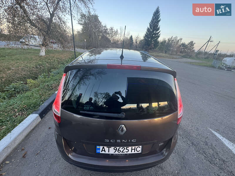 Мінівен Renault Grand Scenic 2013 в Івано-Франківську