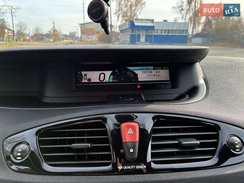 Минивэн Renault Grand Scenic 2011 в Остроге фото 19 Минивэн Renault Grand Scenic 2011 в Остроге