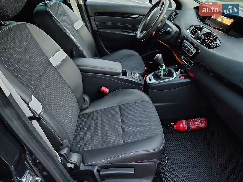Мінівен Renault Grand Scenic 2011 в Києві