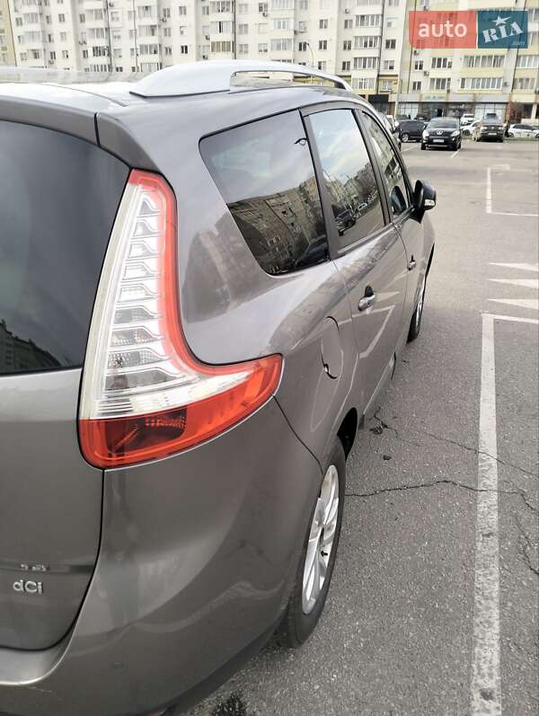 Мінівен Renault Grand Scenic 2016 в Івано-Франківську фото 8 Мінівен Renault Grand Scenic 2016 в Івано-Франківську