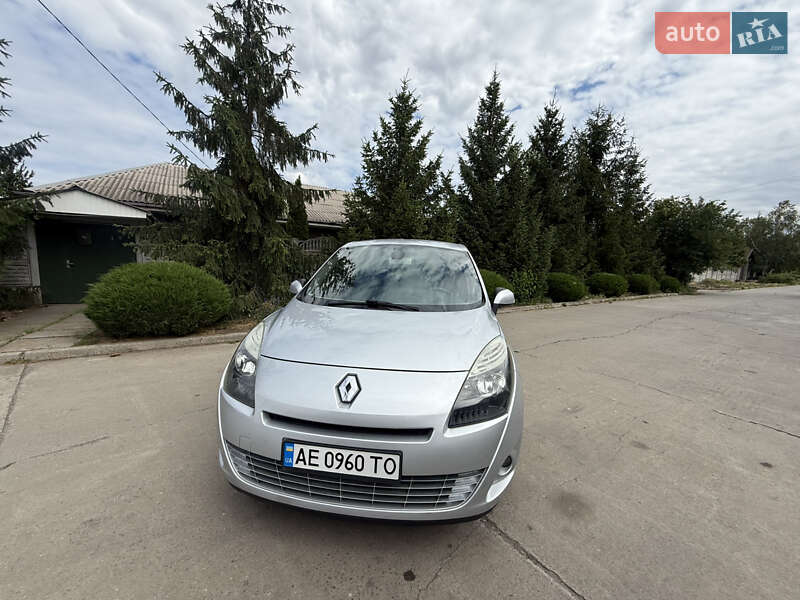 Минивэн Renault Grand Scenic 2009 в Кривом Роге