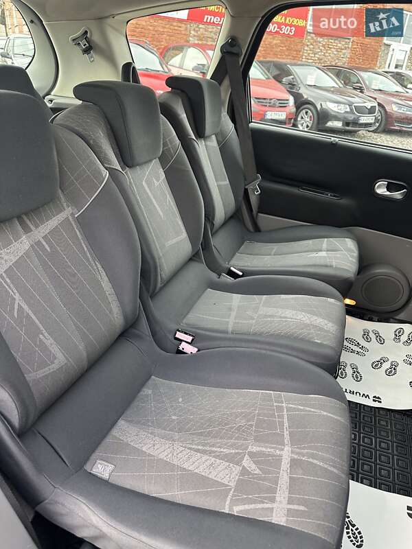 Мінівен Renault Grand Scenic 2005 в Смілі