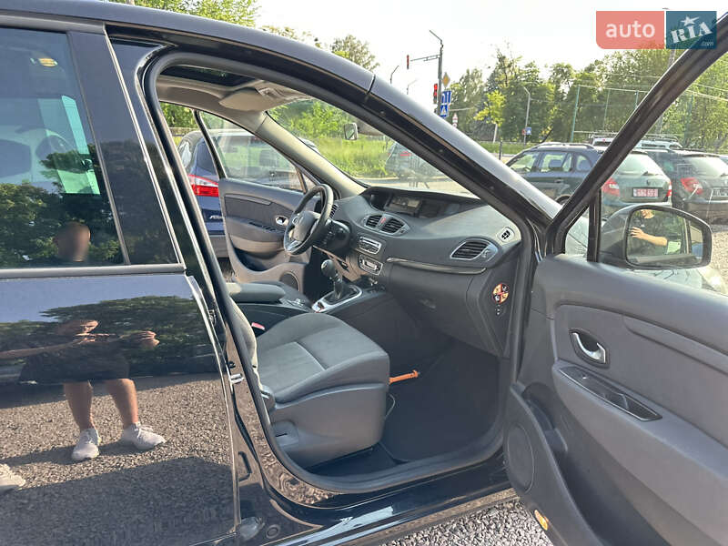 Минивэн Renault Grand Scenic 2011 в Ровно