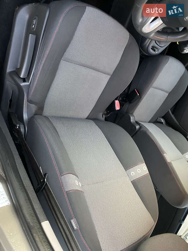 Мінівен Renault Grand Scenic 2012 в Луцьку