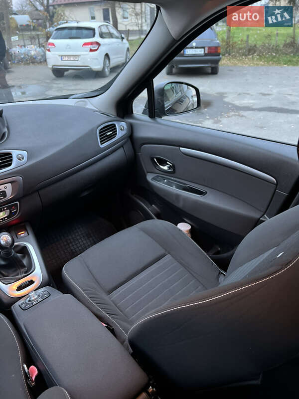 Минивэн Renault Grand Scenic 2015 в Ивано-Франковске фото 23 Минивэн Renault Grand Scenic 2015 в Ивано-Франковске
