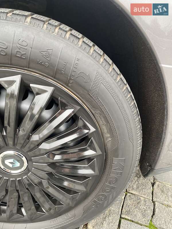 Мінівен Renault Grand Scenic 2009 в Рівному фото 25 Мінівен Renault Grand Scenic 2009 в Рівному