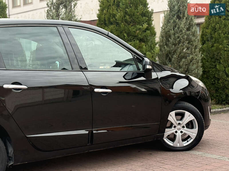 Минивэн Renault Grand Scenic 2011 в Стрые фото 10 Минивэн Renault Grand Scenic 2011 в Стрые
