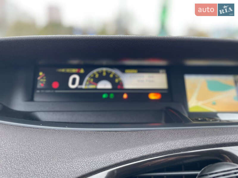 Минивэн Renault Grand Scenic 2011 в Киеве