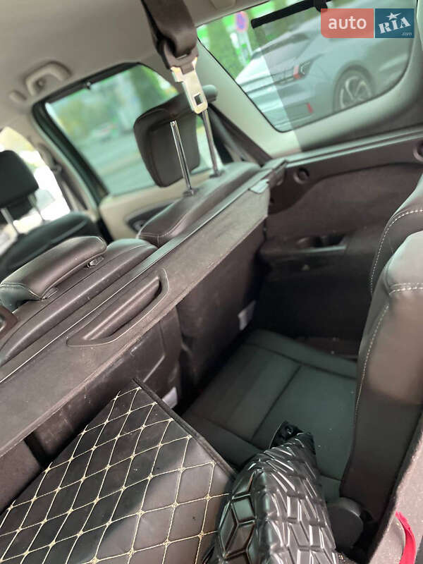 Минивэн Renault Grand Scenic 2011 в Киеве