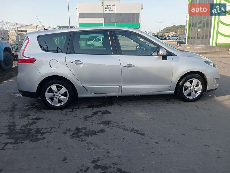 Минивэн Renault Grand Scenic 2009 в Нововолынске