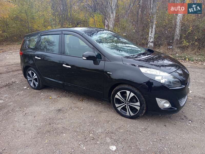 Минивэн Renault Grand Scenic 2011 в Запорожье