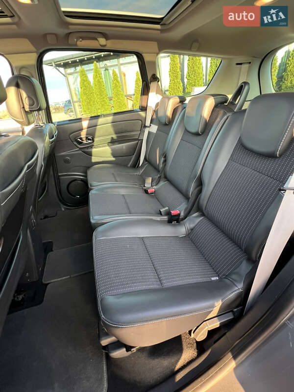 Минивэн Renault Grand Scenic 2013 в Ровно