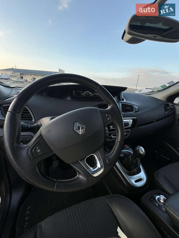 Минивэн Renault Grand Scenic 2013 в Ровно