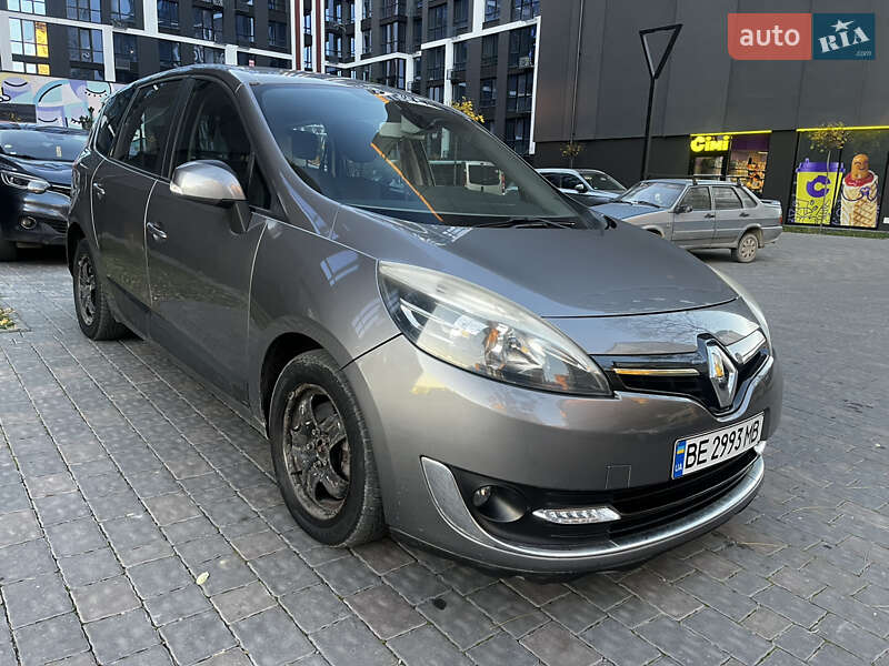 Мінівен Renault Grand Scenic 2013 в Івано-Франківську