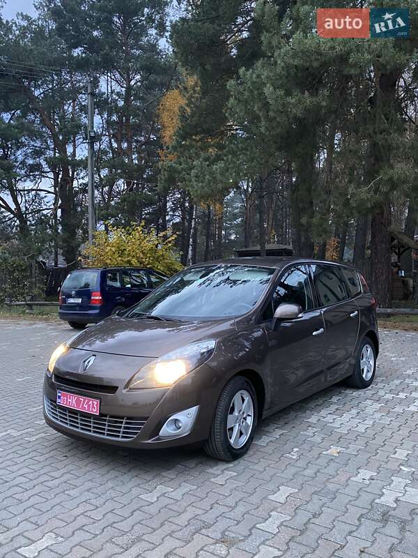 Мінівен Renault Grand Scenic 2010 в Луцьку