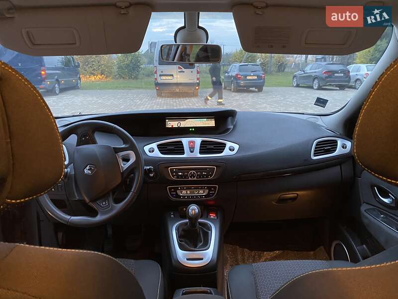 Мінівен Renault Grand Scenic 2010 в Луцьку