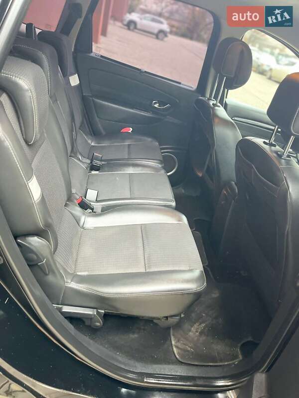 Минивэн Renault Grand Scenic 2011 в Черновцах