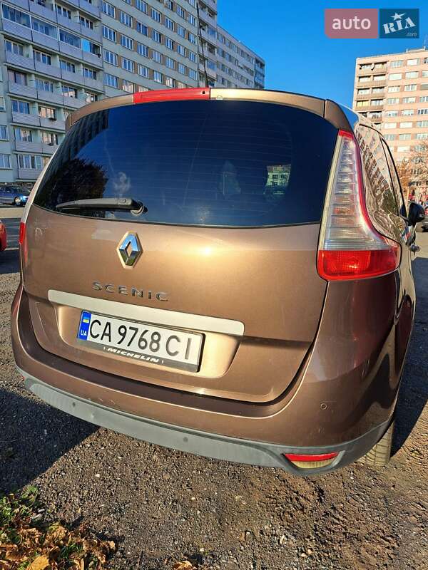 Минивэн Renault Grand Scenic 2009 в Ватутино