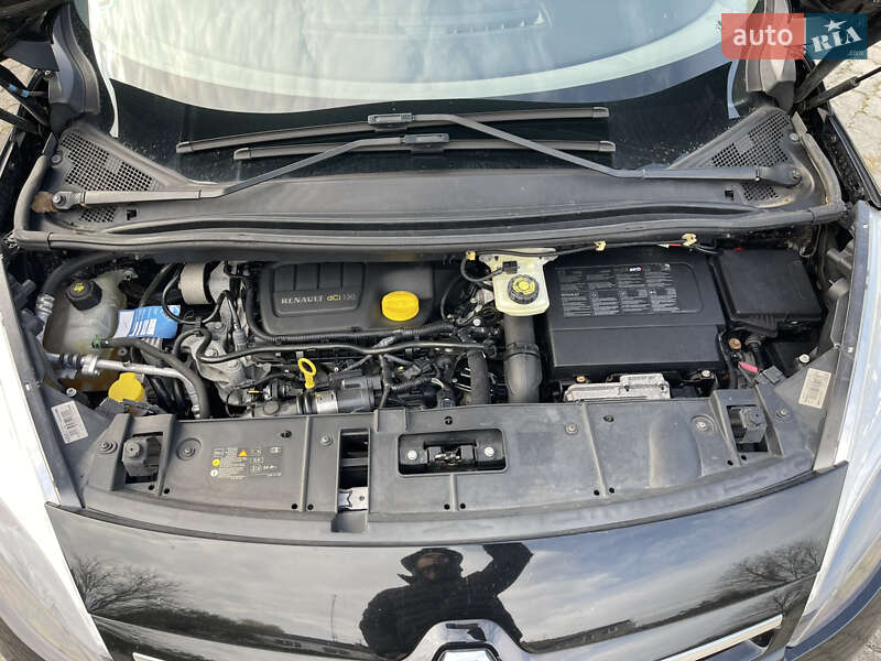 Минивэн Renault Grand Scenic 2013 в Ровно