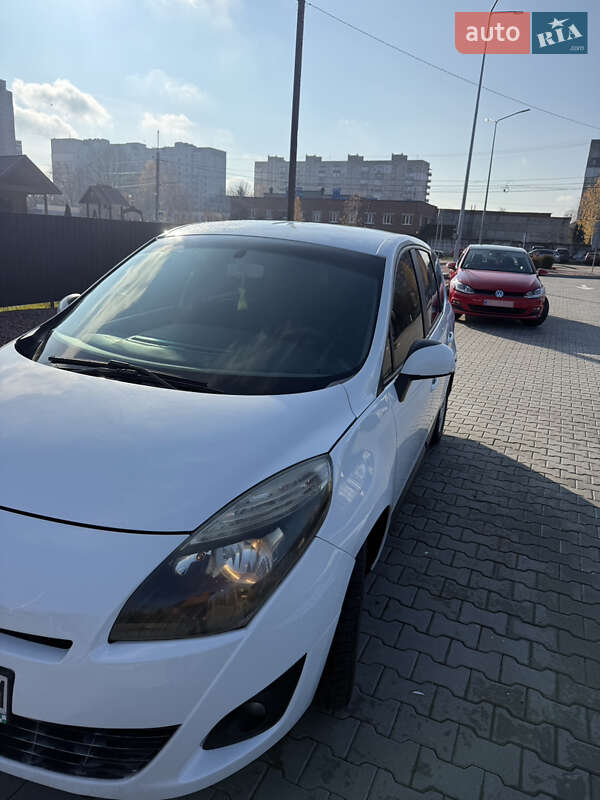 Мінівен Renault Grand Scenic 2011 в Хмельницькому фото 6 Мінівен Renault Grand Scenic 2011 в Хмельницькому