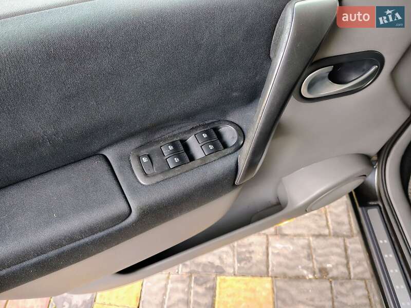 Минивэн Renault Grand Scenic 2007 в Бориславе фото 70 Минивэн Renault Grand Scenic 2007 в Бориславе
