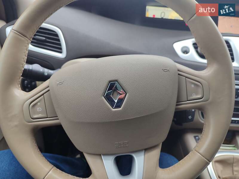 Минивэн Renault Grand Scenic 2010 в Киеве