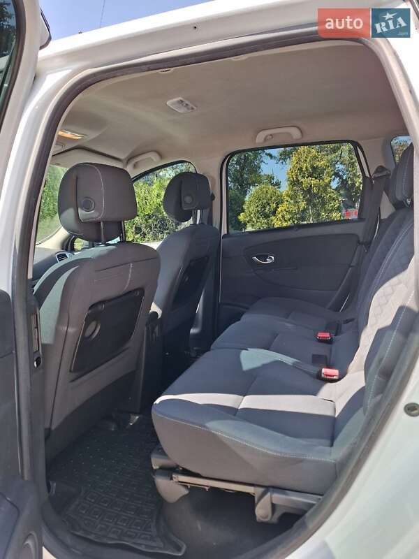 Минивэн Renault Grand Scenic 2010 в Ивано-Франковске фото 5 Минивэн Renault Grand Scenic 2010 в Ивано-Франковске