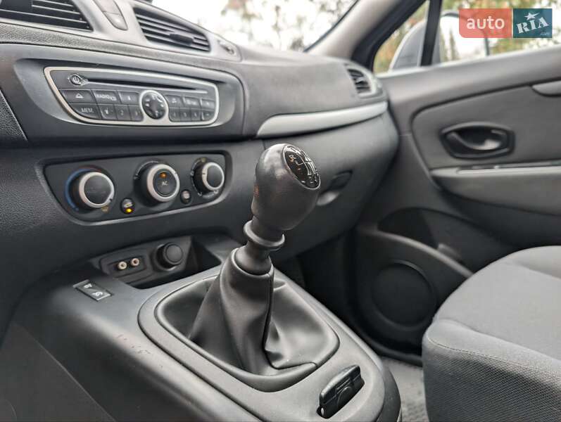 Минивэн Renault Grand Scenic 2011 в Владимире фото 18 Минивэн Renault Grand Scenic 2011 в Владимире