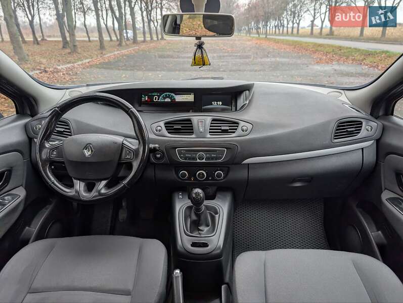 Минивэн Renault Grand Scenic 2011 в Владимире фото 24 Минивэн Renault Grand Scenic 2011 в Владимире