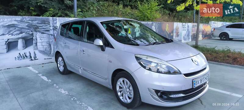Минивэн Renault Grand Scenic 2012 в Умани