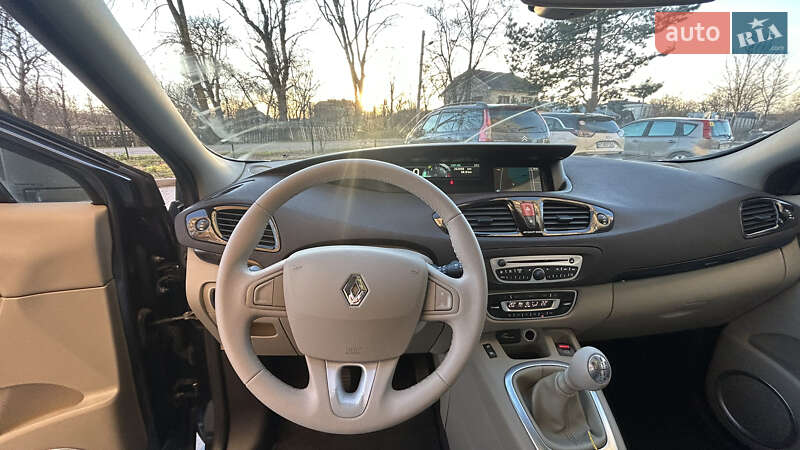 Минивэн Renault Grand Scenic 2011 в Калуше фото 31 Минивэн Renault Grand Scenic 2011 в Калуше