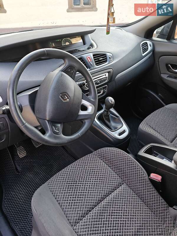 Мінівен Renault Grand Scenic 2011 в Чорткові фото 47 Мінівен Renault Grand Scenic 2011 в Чорткові