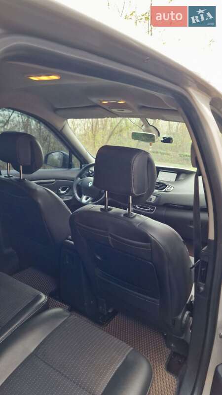 Минивэн Renault Grand Scenic 2011 в Мукачево