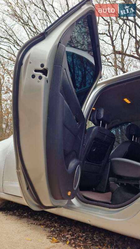 Минивэн Renault Grand Scenic 2011 в Мукачево