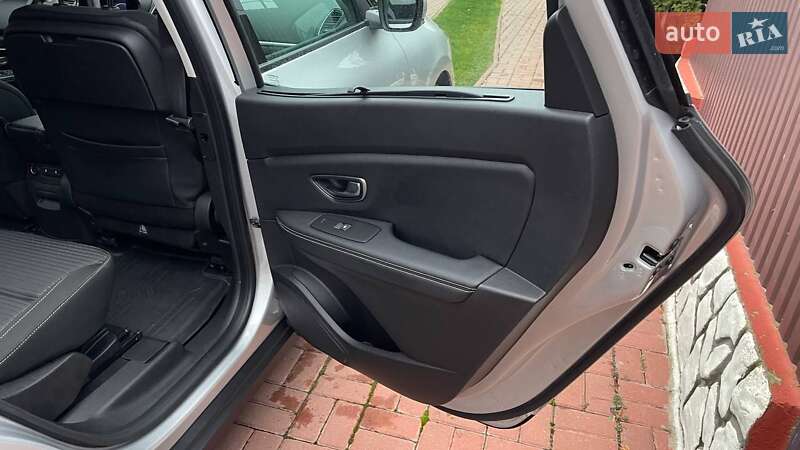 Мінівен Renault Grand Scenic 2018 в Києві фото 24 Мінівен Renault Grand Scenic 2018 в Києві
