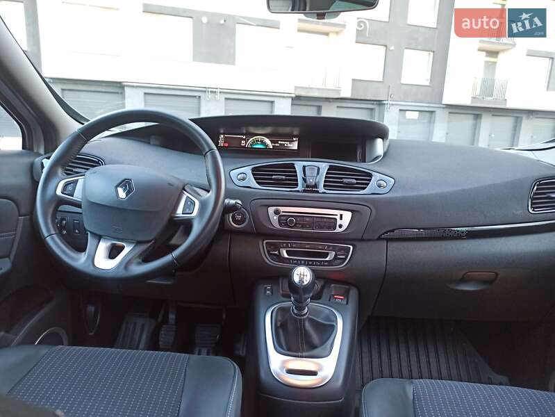 Минивэн Renault Grand Scenic 2012 в Ивано-Франковске фото 53 Минивэн Renault Grand Scenic 2012 в Ивано-Франковске
