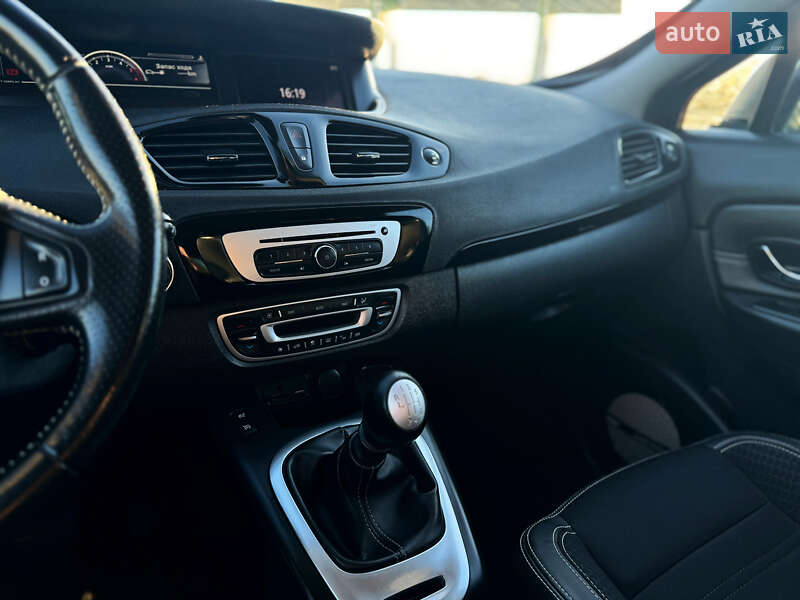 Минивэн Renault Grand Scenic 2015 в Стрые фото 76 Минивэн Renault Grand Scenic 2015 в Стрые