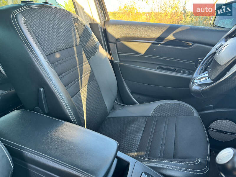 Минивэн Renault Grand Scenic 2015 в Стрые фото 96 Минивэн Renault Grand Scenic 2015 в Стрые