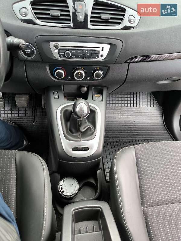 Минивэн Renault Grand Scenic 2013 в Решетиловке